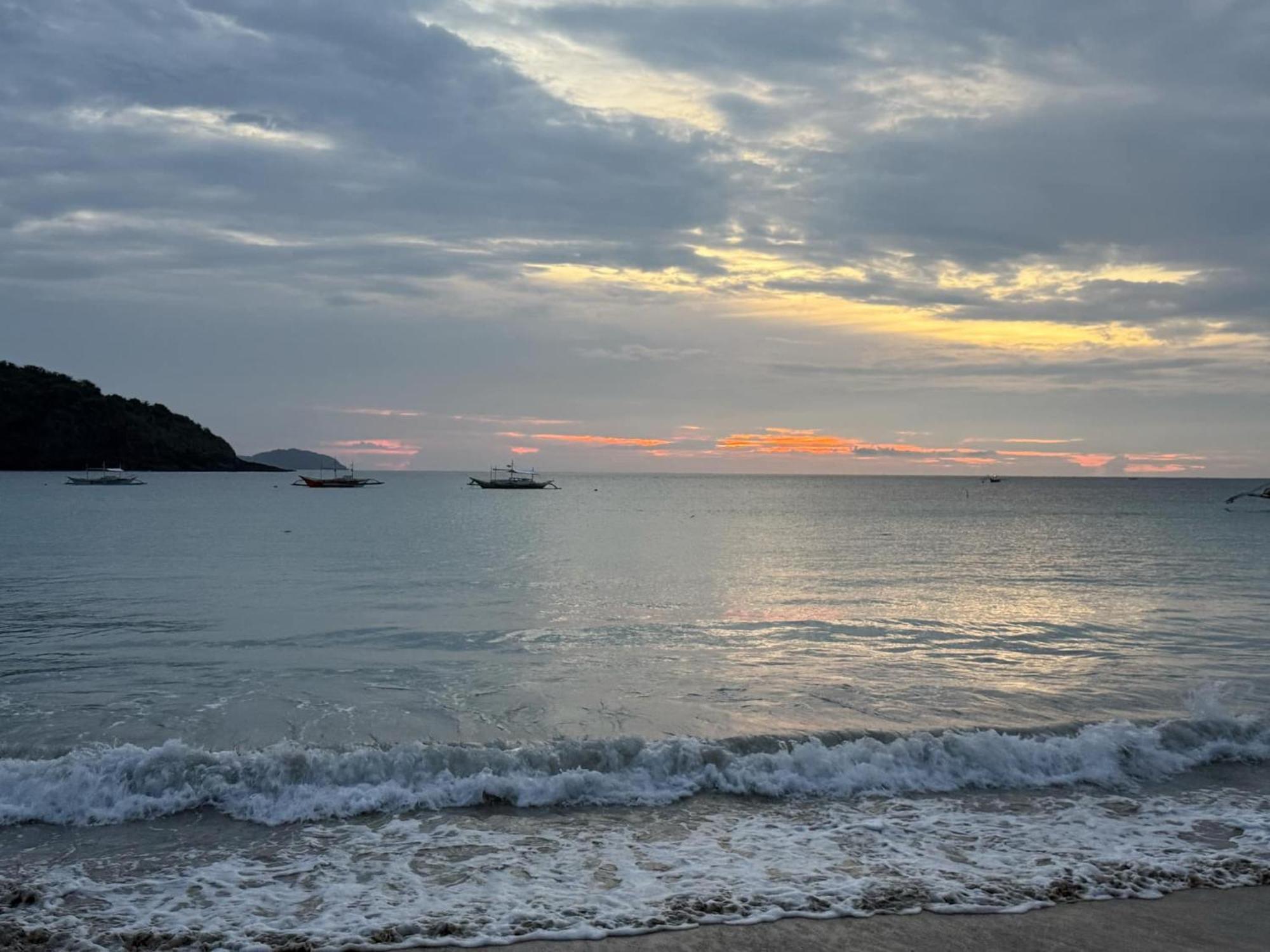Baybayon Sunset Bed & Breakfast Ел Нидо Екстериор снимка