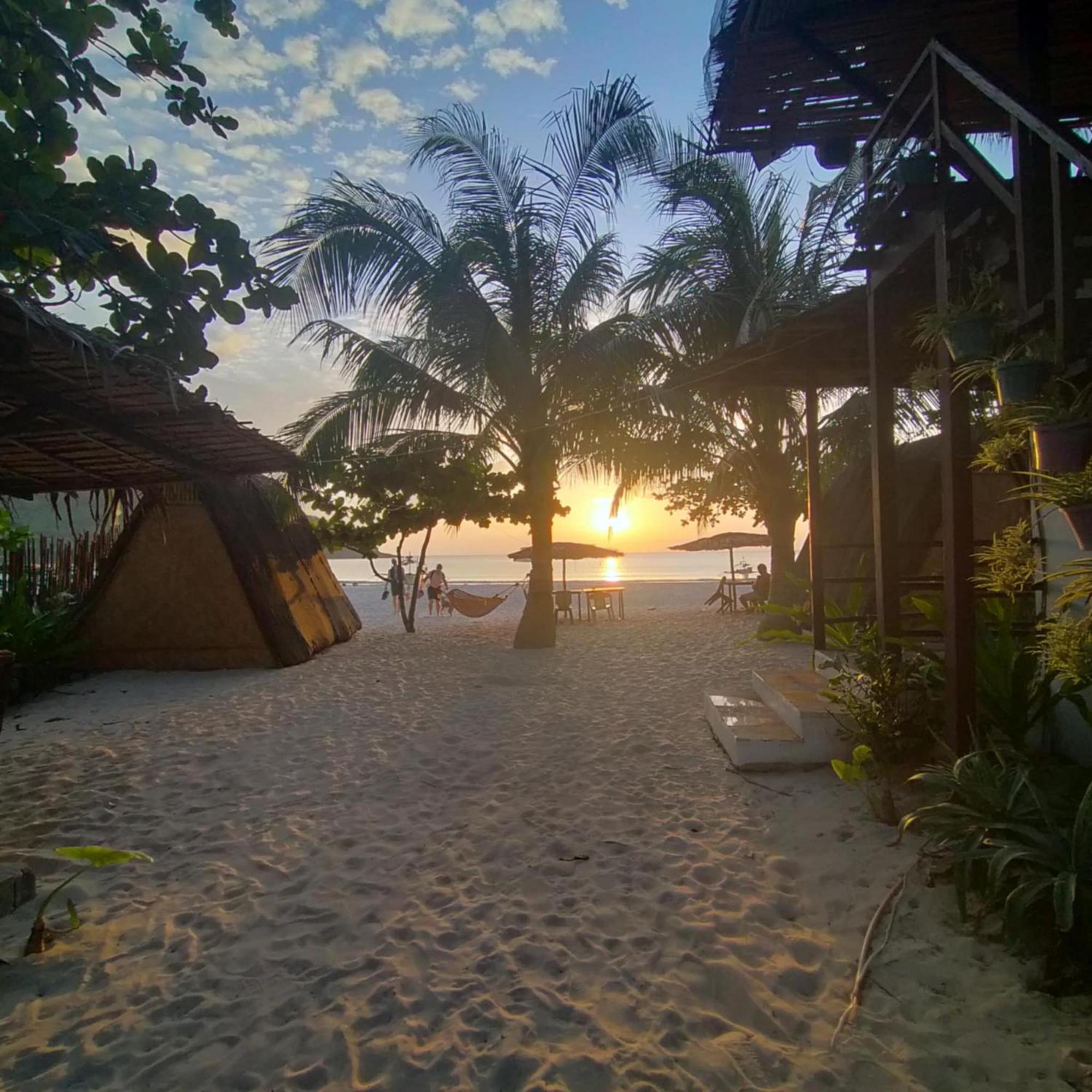 Baybayon Sunset Bed & Breakfast Ел Нидо Екстериор снимка